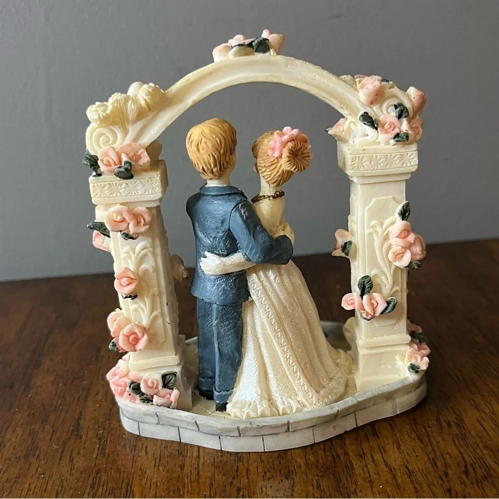 Vintage wedding cake topper. Romantic Wedding Couple Figurine